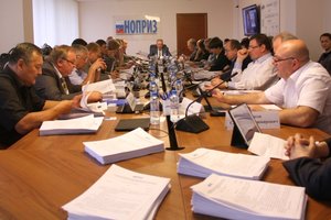 Председатель Совета Партнерства Антон Мороз выступил с предложениями на очередном заседании Совета НОПРИЗ. 
