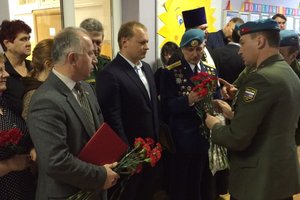 Антон Мороз принял участие в открытии мемориальной доски в школе-интернате г. Кировск Ленобласти