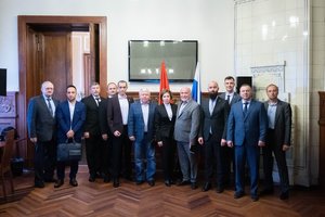 Руководство «Балтийского объединения» приняло участие в круглом столе по геологии и строительству