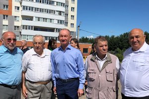 Руководство «Балтийского объединения» поздравило жителей «Ольгинской детской деревни» с Днем семьи, любви и верности