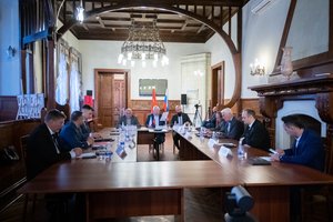 Руководство «Балтийского объединения» приняло участие в круглом столе по геологии и строительству