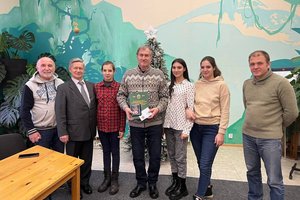 Руководство «Балтийского объединения» поздравило детей из Ольгинского приюта и деревень SOS с наступающим Новым годом