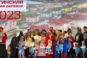 Руководство «Балтийского объединения» поздравило детей подшефных детских деревень с наступающим Новым годом
