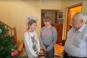 Руководство «Балтийского объединения» поздравило детей подшефных детских деревень с наступающим Новым годом